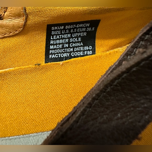 Tsubo Women’s Loafers Sandals Leather Shoes are a Size 8 .5. - Picture 7 of 8